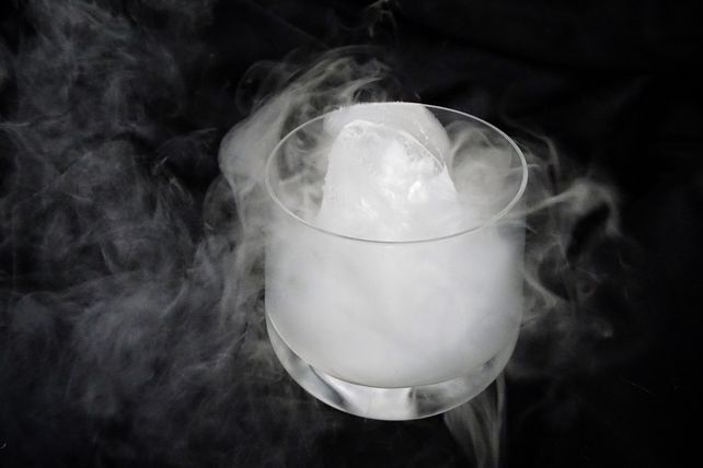 Trockeneis als Dessert