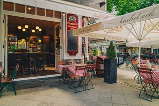 Kuchel Eck, Josef Laggner, Berlin, Charlottenburg-Wilmersdorf, Ludwigkirchplatz, Eckkneipe, Gastronomie Berlin, Laggner Gruppe, Berliner Kneipenkultur, Restaurantöffnung Berlin