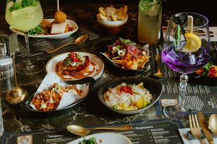 Zusje Düsseldorf, Zusje Deutschland, Andreas Quartier Düsseldorf, Erlebnisgastronomie Düsseldorf, Restaurant Neueröffnung Düsseldorf, Gastronomie Nordrhein-Westfalen, Zusje Aachen, Tapas Restaurant Düsseldorf, Gastronomiekonzept Niederlande, Düsseldorf Altstadt Restaurant