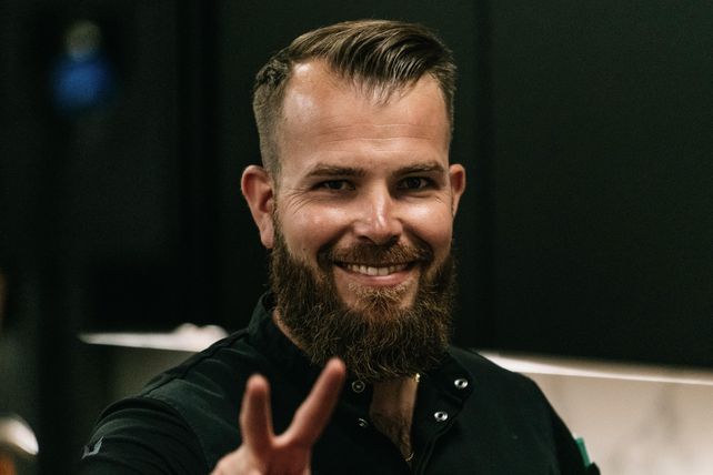 Auerhahn, Logan Seibert 