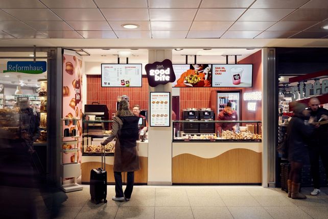 SEO-Keywords: Ditsch, good bite, Pretzel Bites, Hannover Hauptbahnhof, Snack-Konzept, Laugengebäck, Food-Trends, Take-away, Toppings, Valora Gruppe