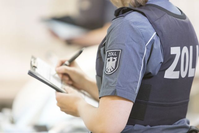 Schwarzarbeit, Zoll, Hotels, bundesweit