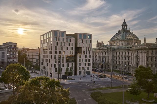 MHP Hotel AG, Jahresabschluss 2025, Hotelumsatz, EBITDA, Koenigshof München, Conrad Hamburg, Hyatt Regency Vienna, RevPar, Hotellerie, Börse München