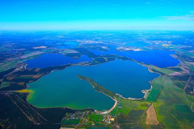 Lausitzer Seenland, Fünf-Seen-Verbund, Senftenberger See, Geierswalder See, Partwitzer See, Sedlitzer See, Großräschener See, Wasserwandern, Bootstouren, Hausboote, Kanäle, Wassertourismus, Lausitz, Tagebauseen, Tourismusverband Lausitzer Seenland