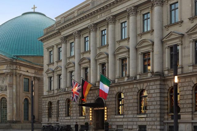 Four Seasons, Hotel de Rome, Berlin, Luxushotel, Gruppo Statuto, Hotelöffnung, Christian Poda, Mitte, Luxusreisen, Renovierung, Dresdner Bank, Bebelplatz