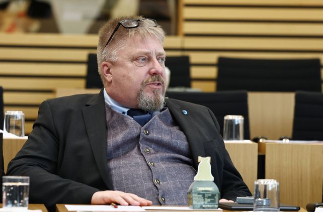 SEO-Keywords: Thüringen, Gastronomie, Fachkräftemangel, Tourismus, AfD, Jan Abicht, Rassismus, Politik, Rostbrätel, Arbeitskräfte